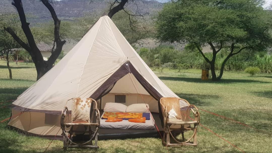 Lake Natron Maasai Giraffe Eco Lodge And Camping Mtowabaga Eksteriør bilde