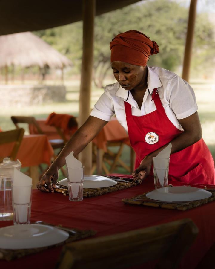 Lake Natron Maasai Giraffe Eco Lodge And Camping Mtowabaga Eksteriør bilde