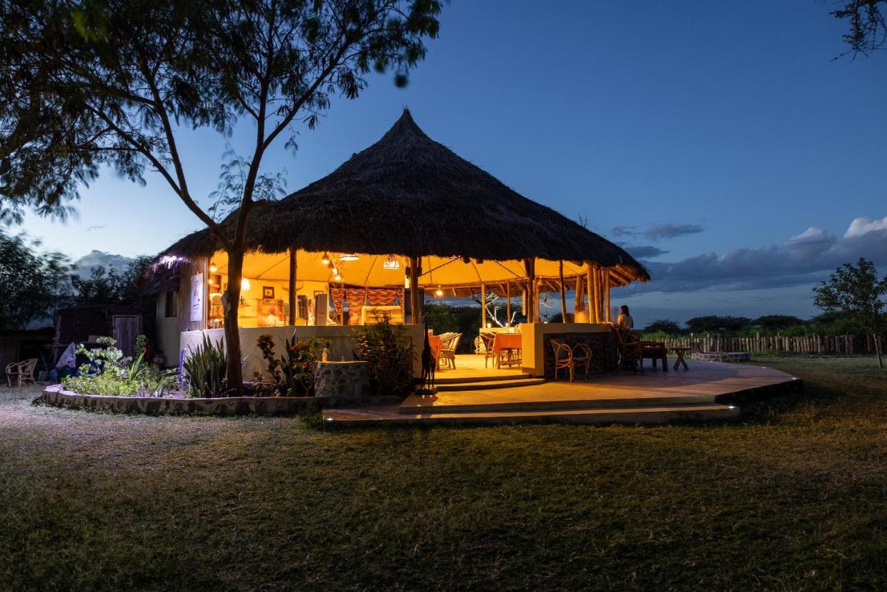 Lake Natron Maasai Giraffe Eco Lodge And Camping Mtowabaga Eksteriør bilde