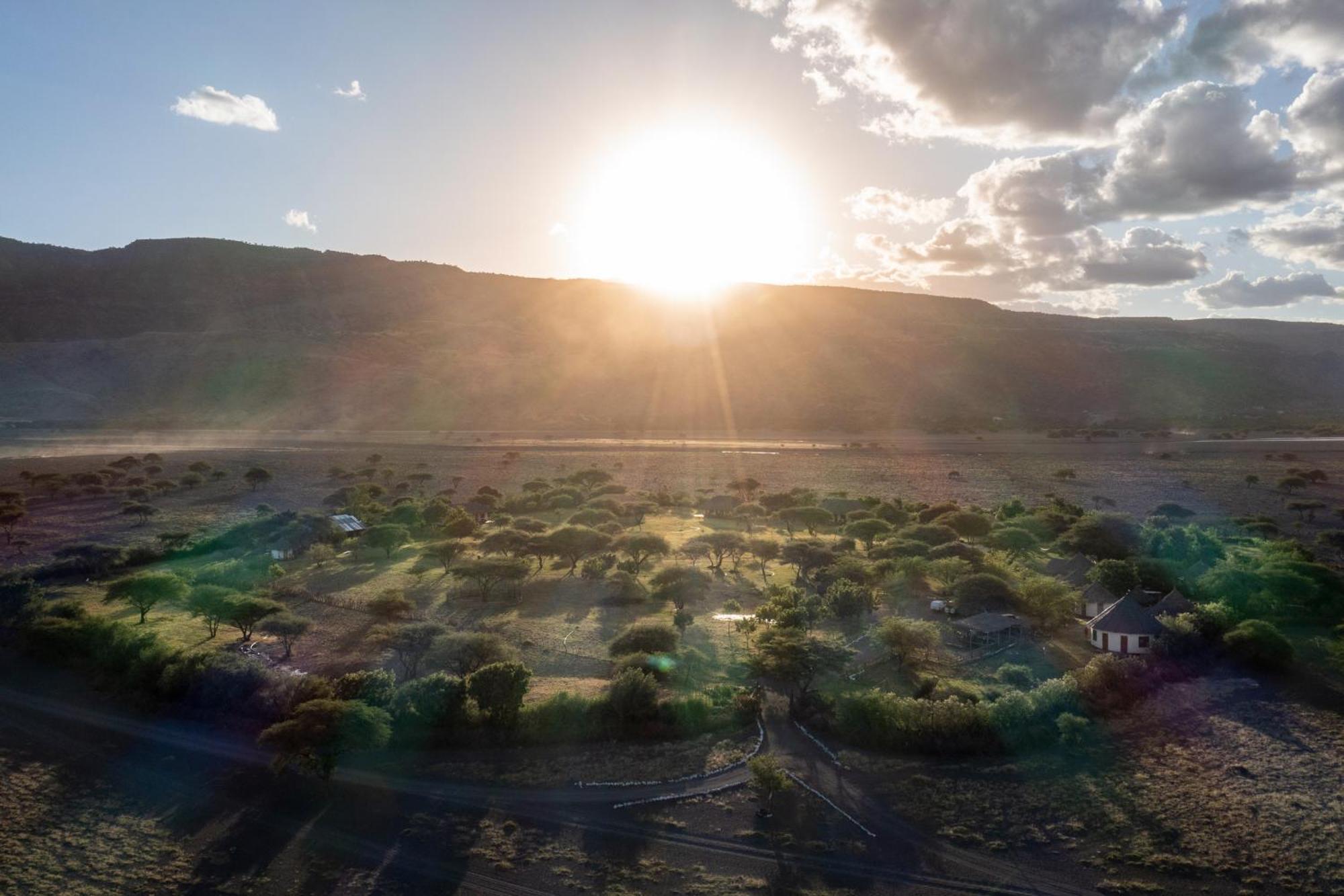 Lake Natron Maasai Giraffe Eco Lodge And Camping Mtowabaga Eksteriør bilde