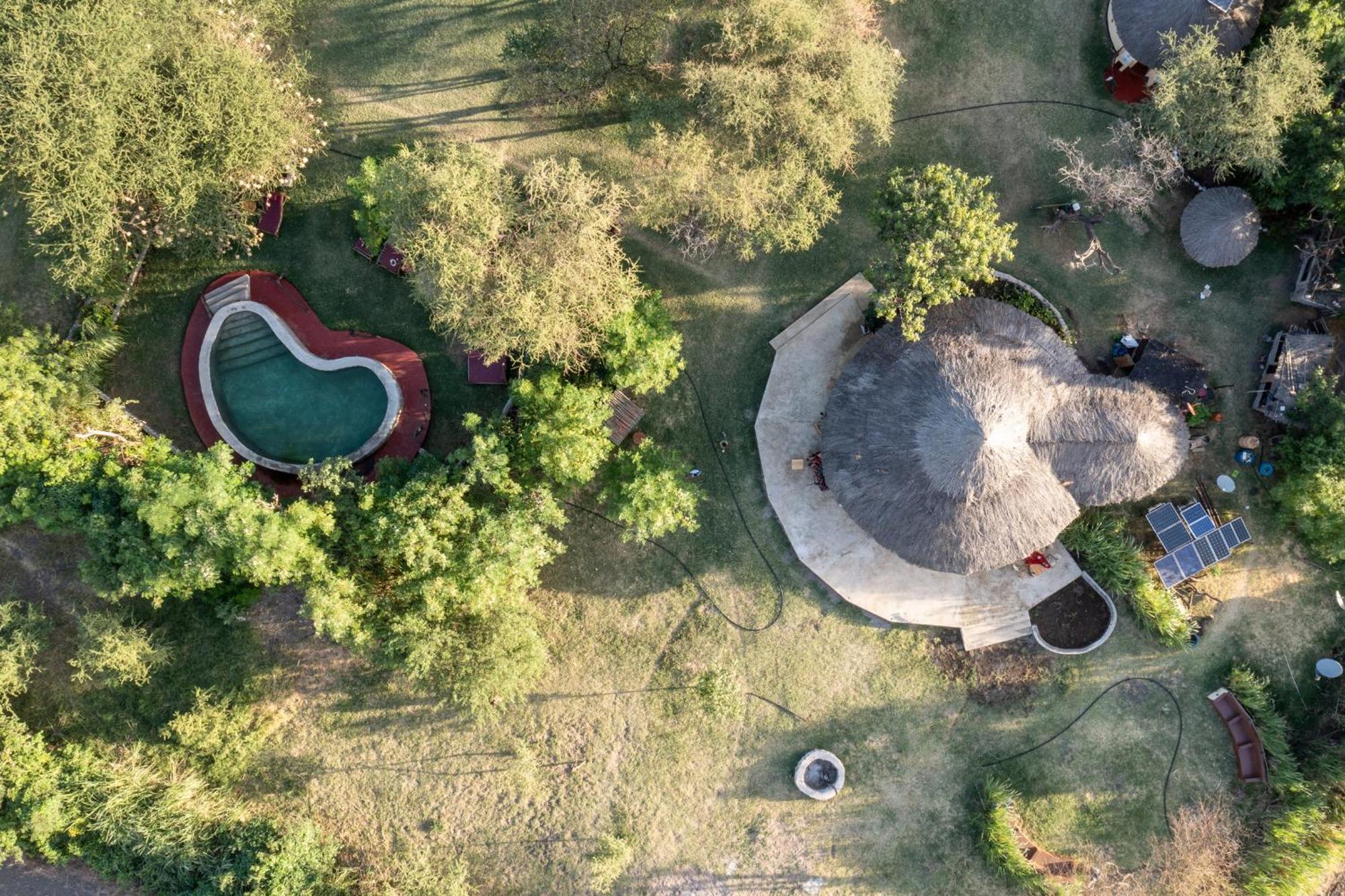 Lake Natron Maasai Giraffe Eco Lodge And Camping Mtowabaga Eksteriør bilde