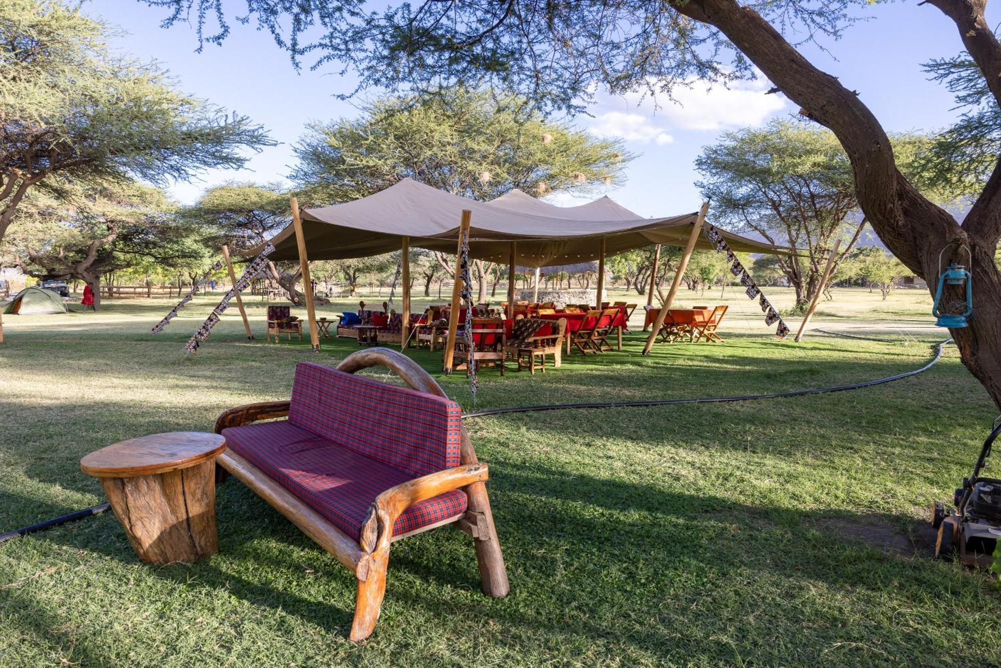Lake Natron Maasai Giraffe Eco Lodge And Camping Mtowabaga Eksteriør bilde