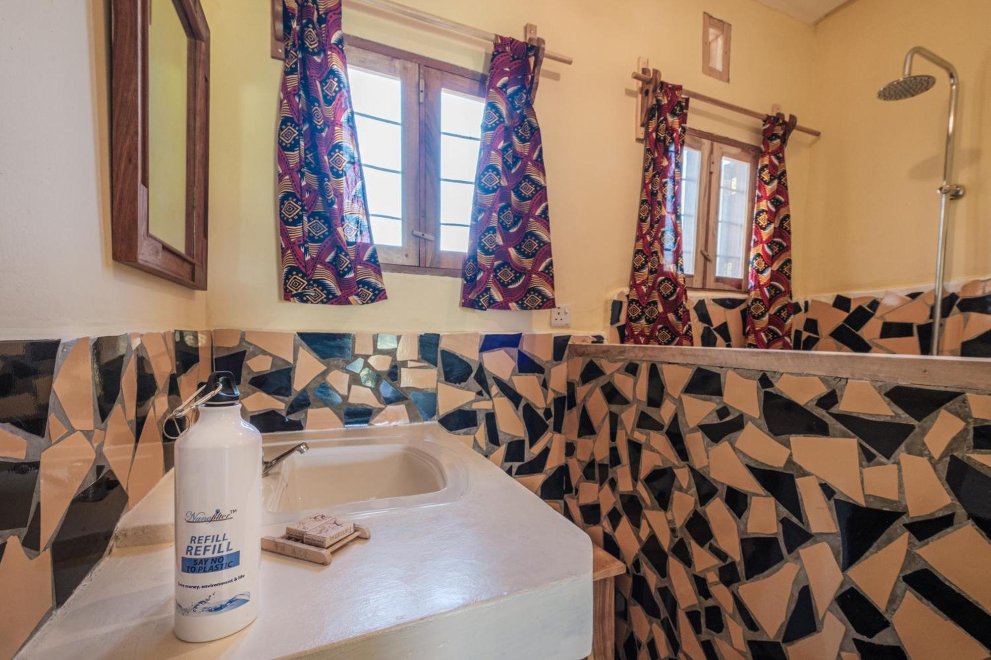 Lake Natron Maasai Giraffe Eco Lodge And Camping Mtowabaga Eksteriør bilde