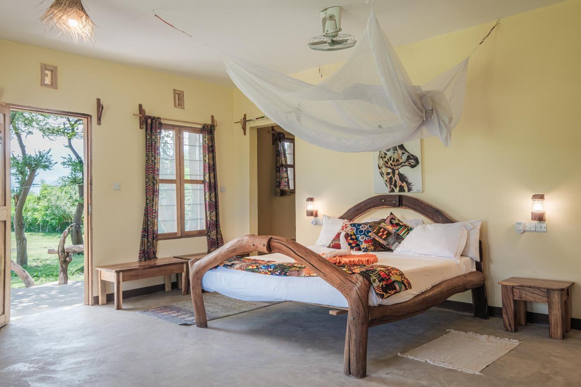 Lake Natron Maasai Giraffe Eco Lodge And Camping Mtowabaga Eksteriør bilde