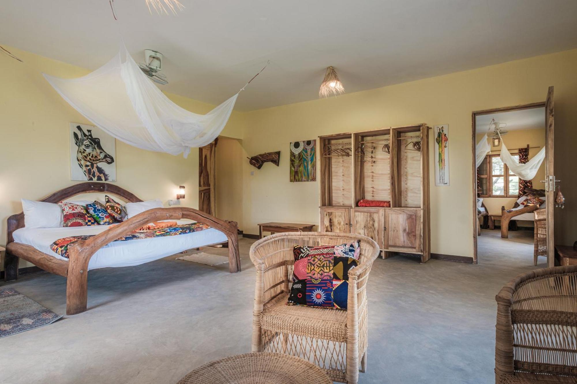 Lake Natron Maasai Giraffe Eco Lodge And Camping Mtowabaga Eksteriør bilde