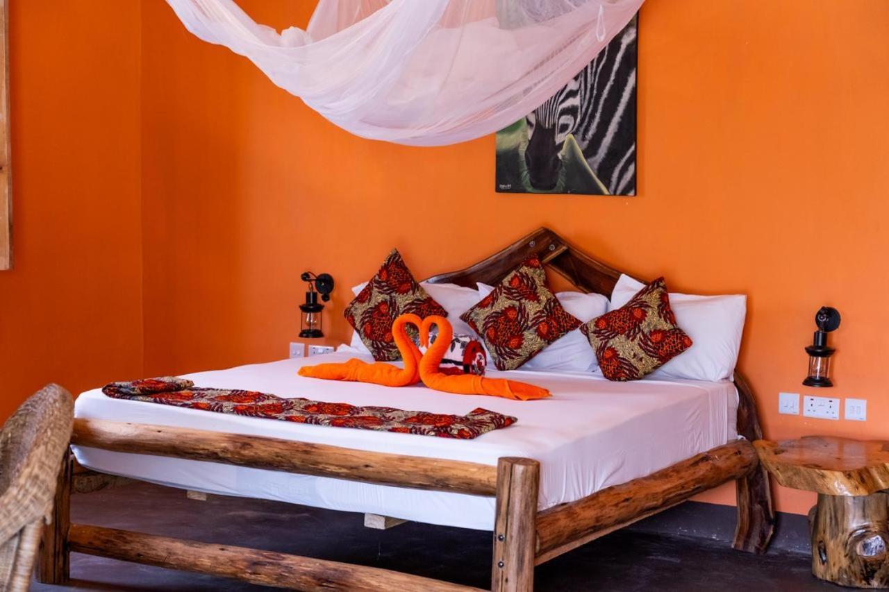 Lake Natron Maasai Giraffe Eco Lodge And Camping Mtowabaga Eksteriør bilde